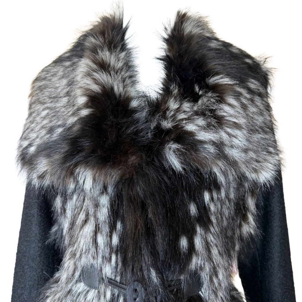 Laundry By Shelli Segal Black And White Faux Fur Coat With Boucle Sleeves Size M - Picture 2 of 7